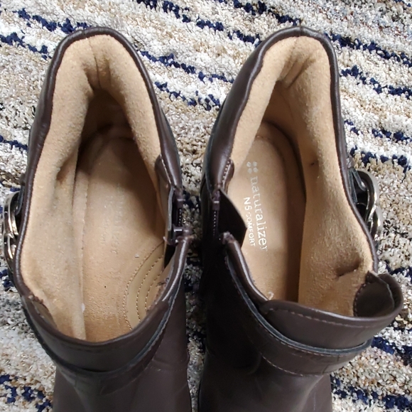 naturalizer ankle boots